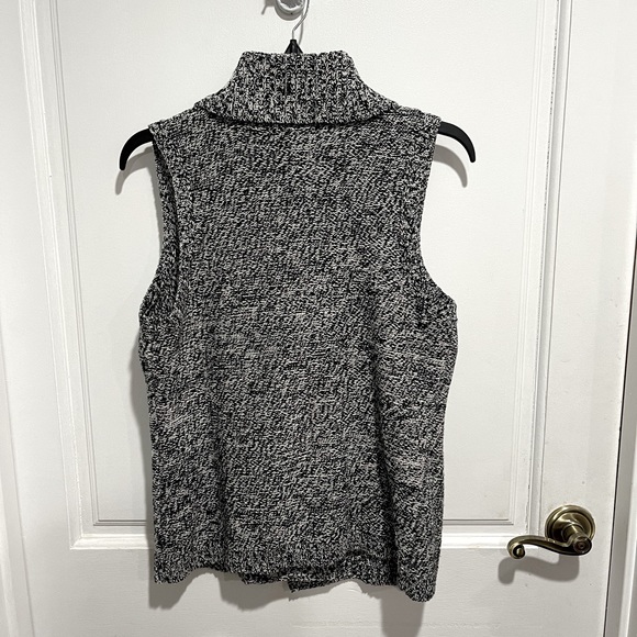 CHAPS Beautiful Tweed Vest, Grey/Black, size PM - Picture 2 of 4